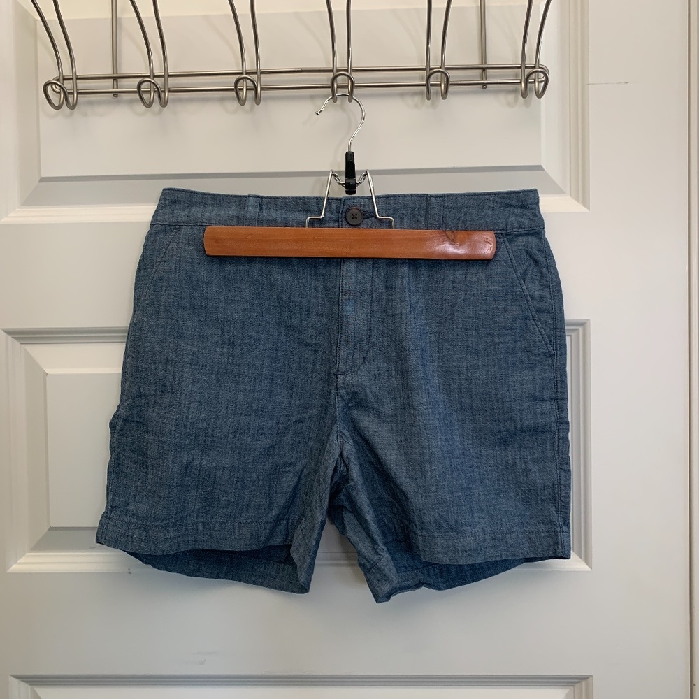 Women's High-Rise Casual Fit 5" Chino Shorts